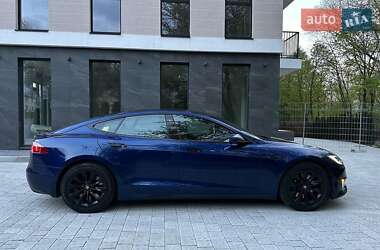 Лифтбек Tesla Model S 2017 в 