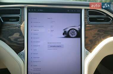 Лифтбек Tesla Model S 2017 в 