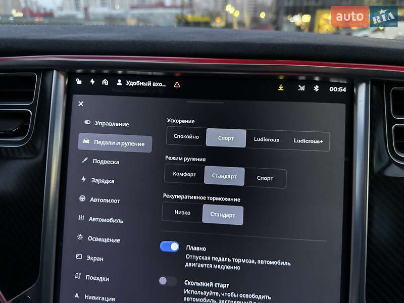 Ліфтбек Tesla Model S 2015 в Києві