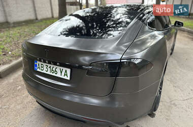 Лифтбек Tesla Model S 2014 в 