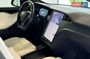 Ліфтбек Tesla Model S 2020 в 