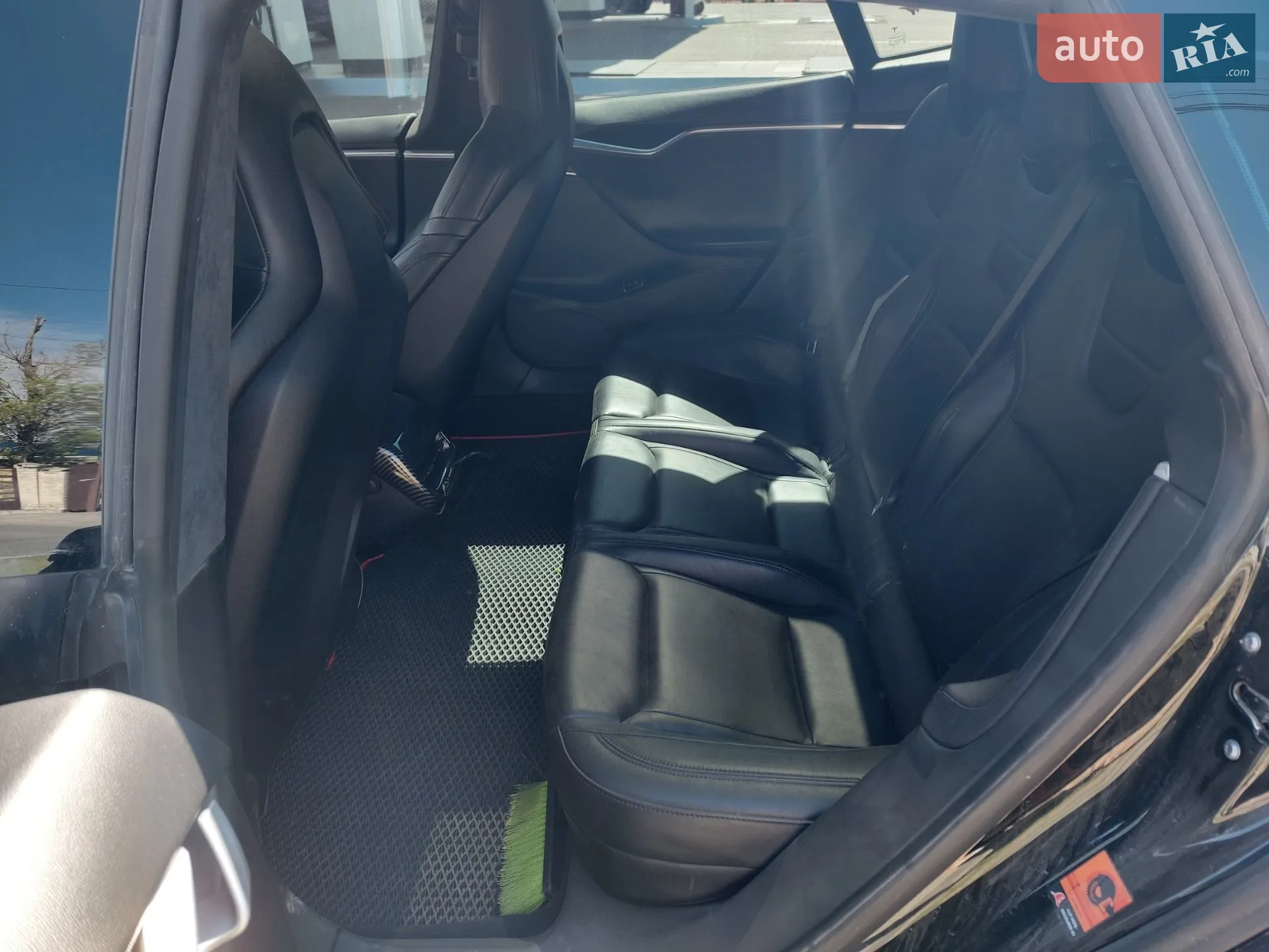 2014 Tesla Model S - мініатюра 13