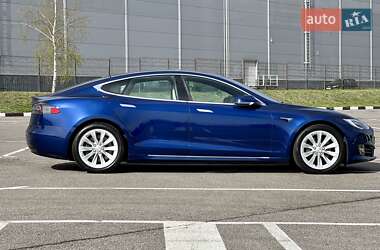 Лифтбек Tesla Model S 2020 в 