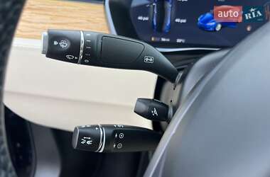 Лифтбек Tesla Model S 2020 в 