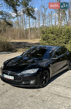 Лифтбек Tesla Model S 2014 в 