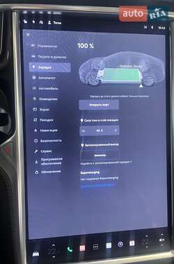 Ліфтбек Tesla Model S 2015 в 