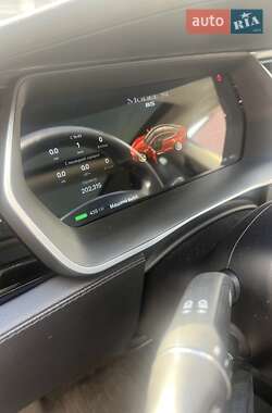 Ліфтбек Tesla Model S 2015 в 