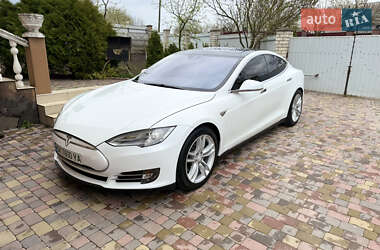 Ліфтбек Tesla Model S 2015 в 