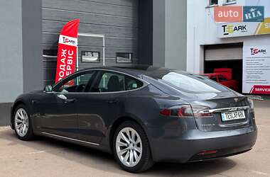 Лифтбек Tesla Model S 2018 в 
