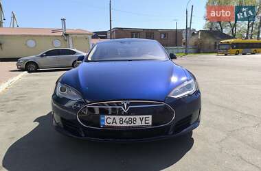 Лифтбек Tesla Model S 2015 в Черкассах