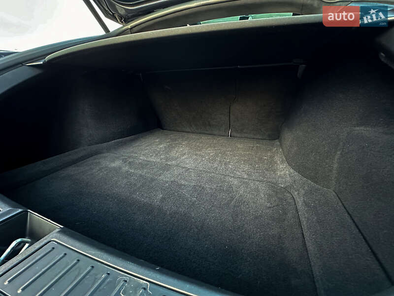 Лифтбек Tesla Model S 2019 в Киеве