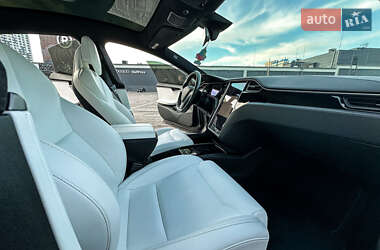 Ліфтбек Tesla Model S 2019 в 