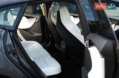 Ліфтбек Tesla Model S 2019 в 