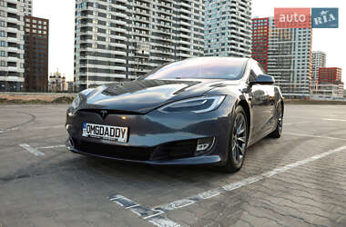 Ліфтбек Tesla Model S 2019 в 