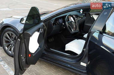 Ліфтбек Tesla Model S 2019 в 