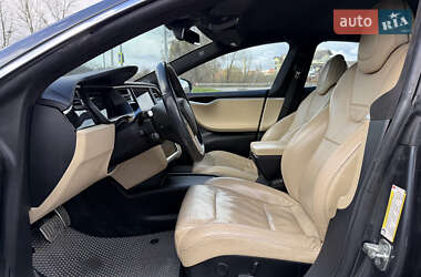 Лифтбек Tesla Model S 2017 в 
