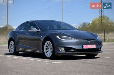Ліфтбек Tesla Model S 2016 в 