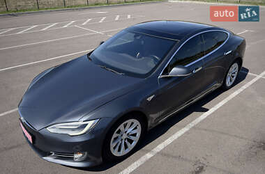 Ліфтбек Tesla Model S 2016 в 