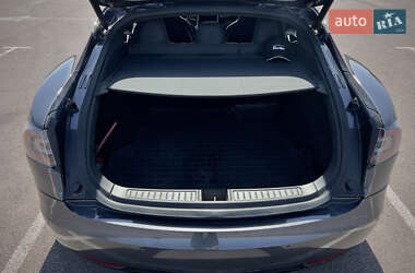 Ліфтбек Tesla Model S 2016 в 