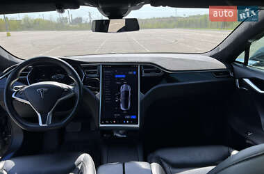 Ліфтбек Tesla Model S 2016 в 