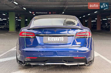 Лифтбек Tesla Model S 2021 в 