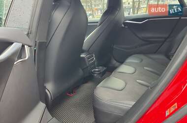 Лифтбек Tesla Model S 2017 в 