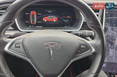 Лифтбек Tesla Model S 2017 в 