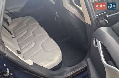 Лифтбек Tesla Model S 2014 в 