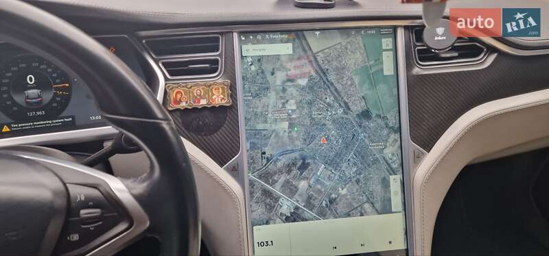 Лифтбек Tesla Model S 2014 в Киеве