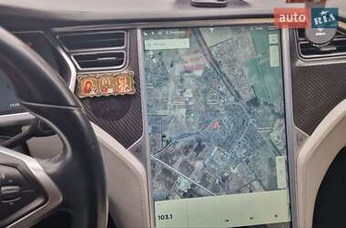 Лифтбек Tesla Model S 2014 в 