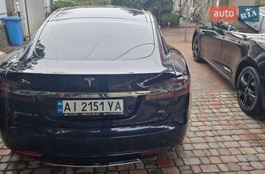 Лифтбек Tesla Model S 2014 в 