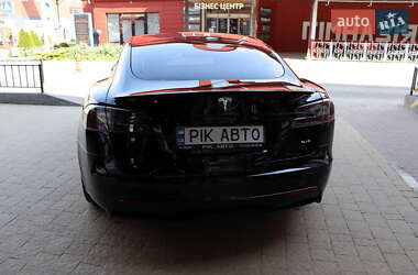 Лифтбек Tesla Model S 2021 в 