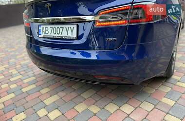 Лифтбек Tesla Model S 2017 в 