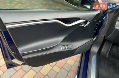 Лифтбек Tesla Model S 2017 в 