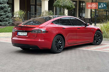 Лифтбек Tesla Model S 2016 в 