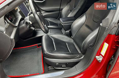 Лифтбек Tesla Model S 2016 в 