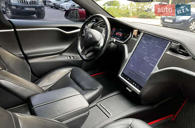 Лифтбек Tesla Model S 2016 в 