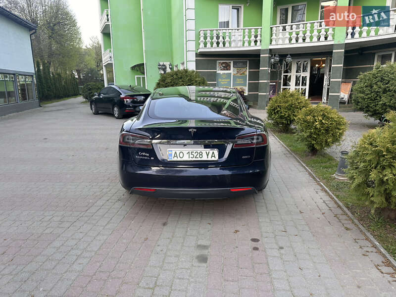 Лифтбек Tesla Model S 2015 в Сваляве фото 4 Лифтбек Tesla Model S 2015 в Сваляве