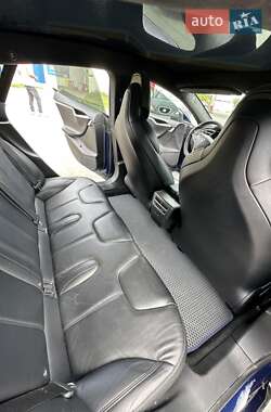 Лифтбек Tesla Model S 2017 в 