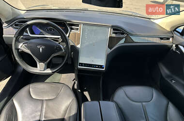 Ліфтбек Tesla Model S 2013 в 