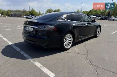 Лифтбек Tesla Model S 2013 в 