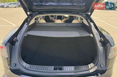 Лифтбек Tesla Model S 2013 в 