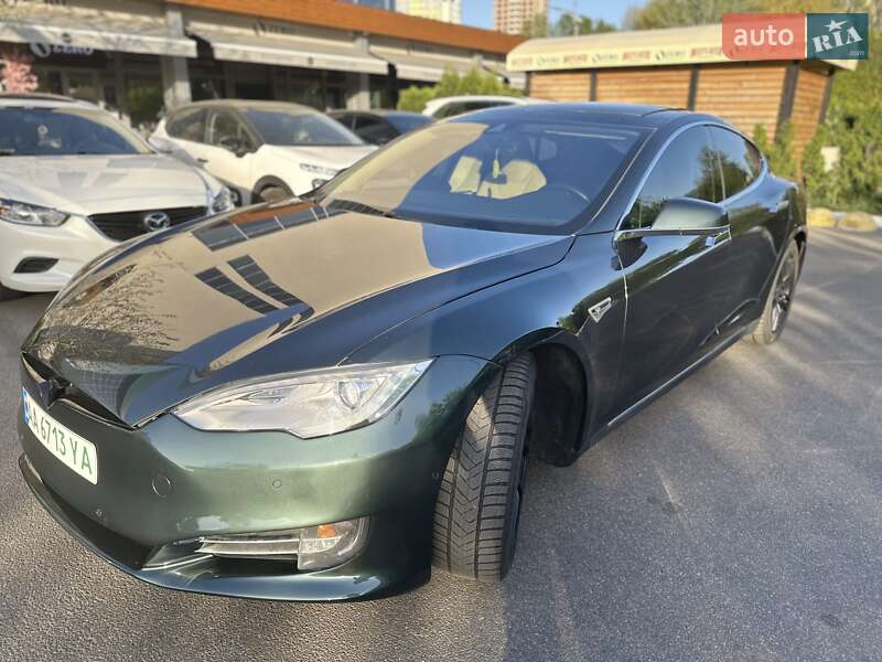 Tesla Model S 2014