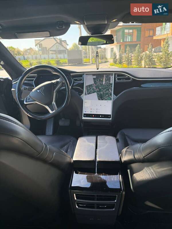 Ліфтбек Tesla Model S 2016 в Львові фото 6 Ліфтбек Tesla Model S 2016 в Львові