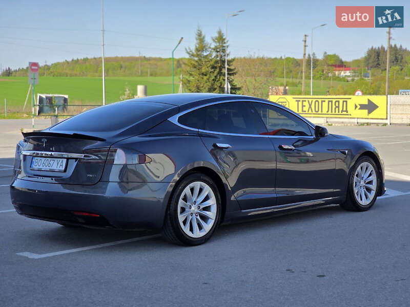Лифтбек Tesla Model S 2018 в Тернополе