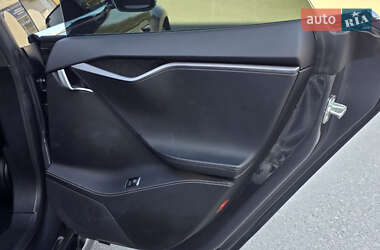 Лифтбек Tesla Model S 2018 в 