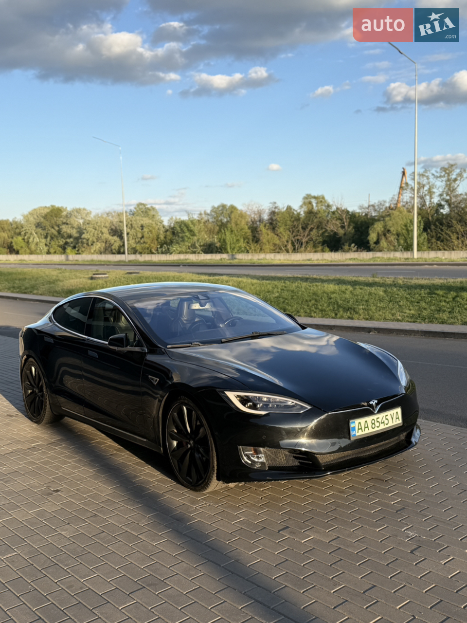 2014 Tesla Model S - мініатюра 30