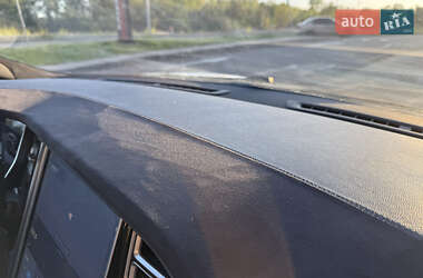 Ліфтбек Tesla Model S 2015 в Києві фото 12 Ліфтбек Tesla Model S 2015 в Києві
