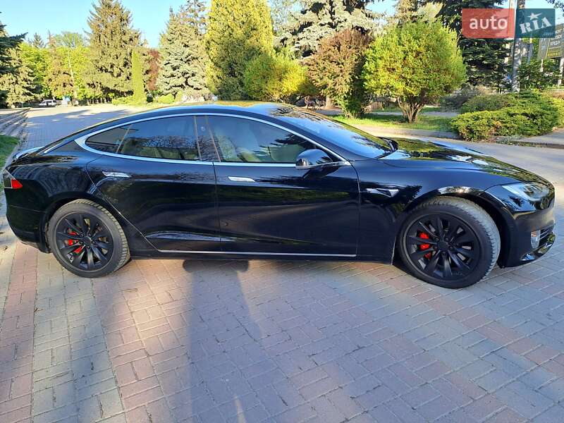 Лифтбек Tesla Model S 2020 в Тернополе