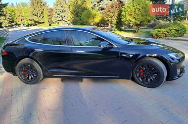 Лифтбек Tesla Model S 2020 в 